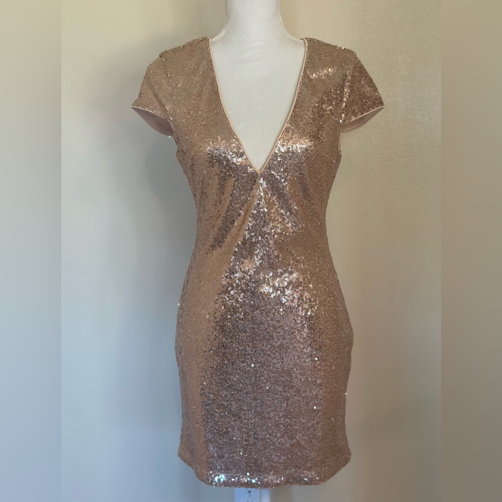 #Lulusdress #sequence #rosegold #partydress #cocktaildress